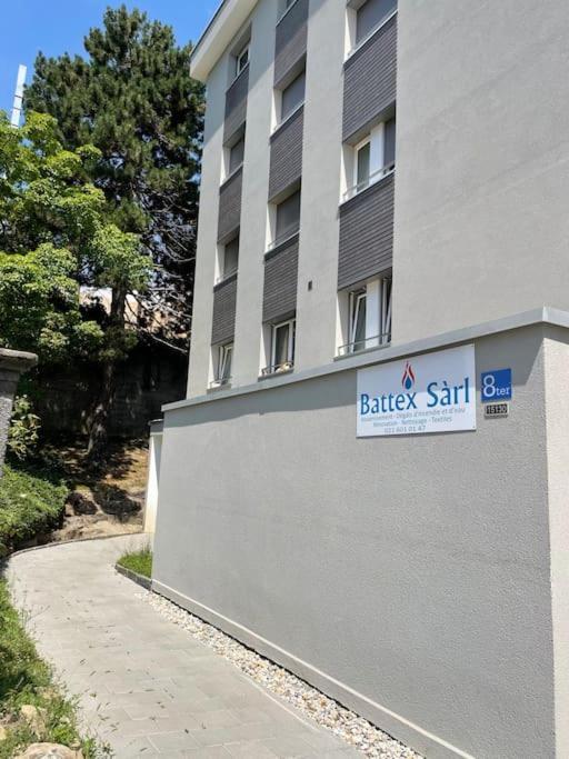 Studio Proche De La Gare ! Lägenhet Lausanne Exteriör bild