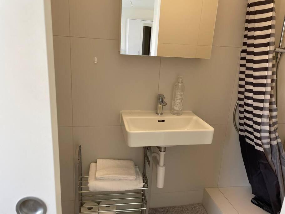 Studio Proche De La Gare ! Lägenhet Lausanne Exteriör bild